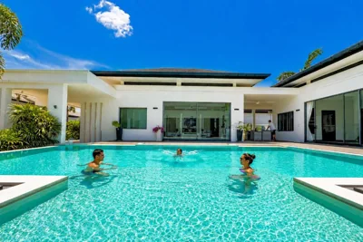 Exclusive Tropical Living! Elegant 4BR Villa Destiny with Salt Pool – Fotos 13